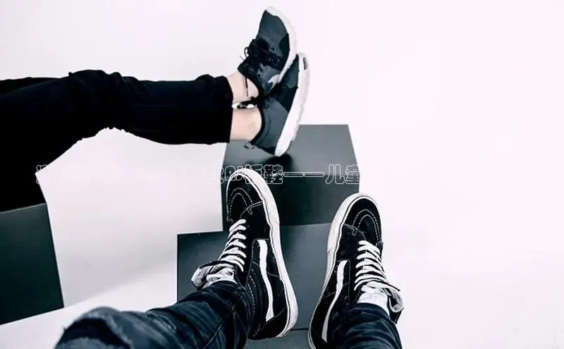 潮流引领：2025新款AJ板鞋——儿童运动鞋的未来趋势