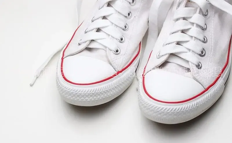 2025新款高中生运动鞋：引领潮流的时尚选择