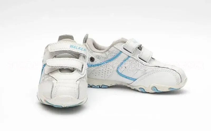 引领风尚：2025年度女士运动鞋市场爆款与趋势预测